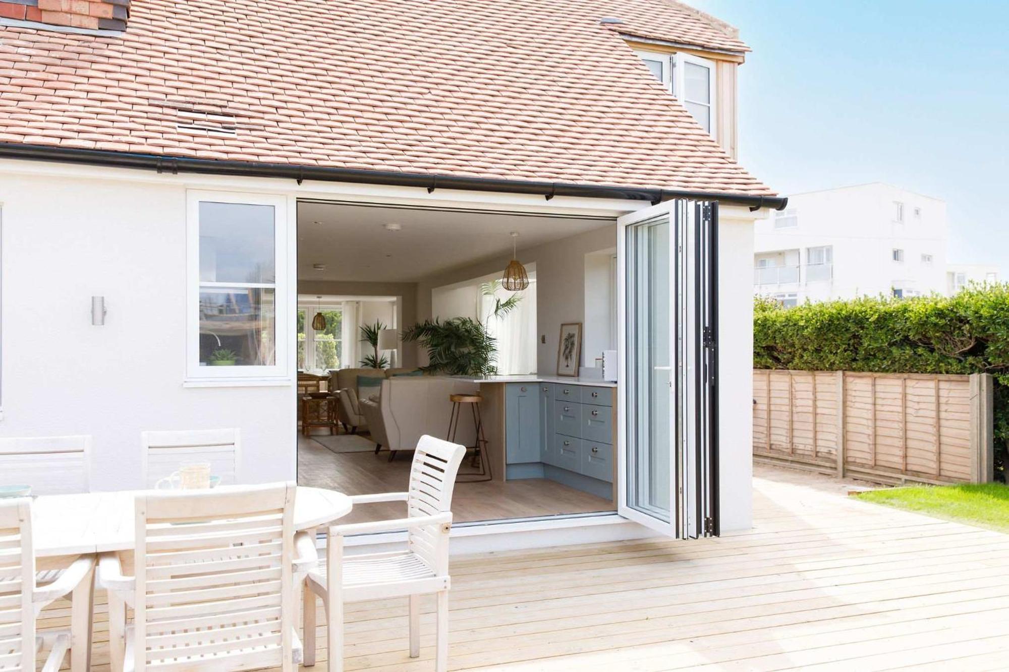 Сasa de vacaciones Mariners: Stylish Beachside Getaway With Sea Views *